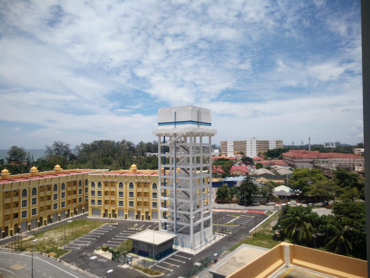 Casa Inderaloka Pantai Batu Buruk Apartment Kuala Terengganu Ngoại thất bức ảnh