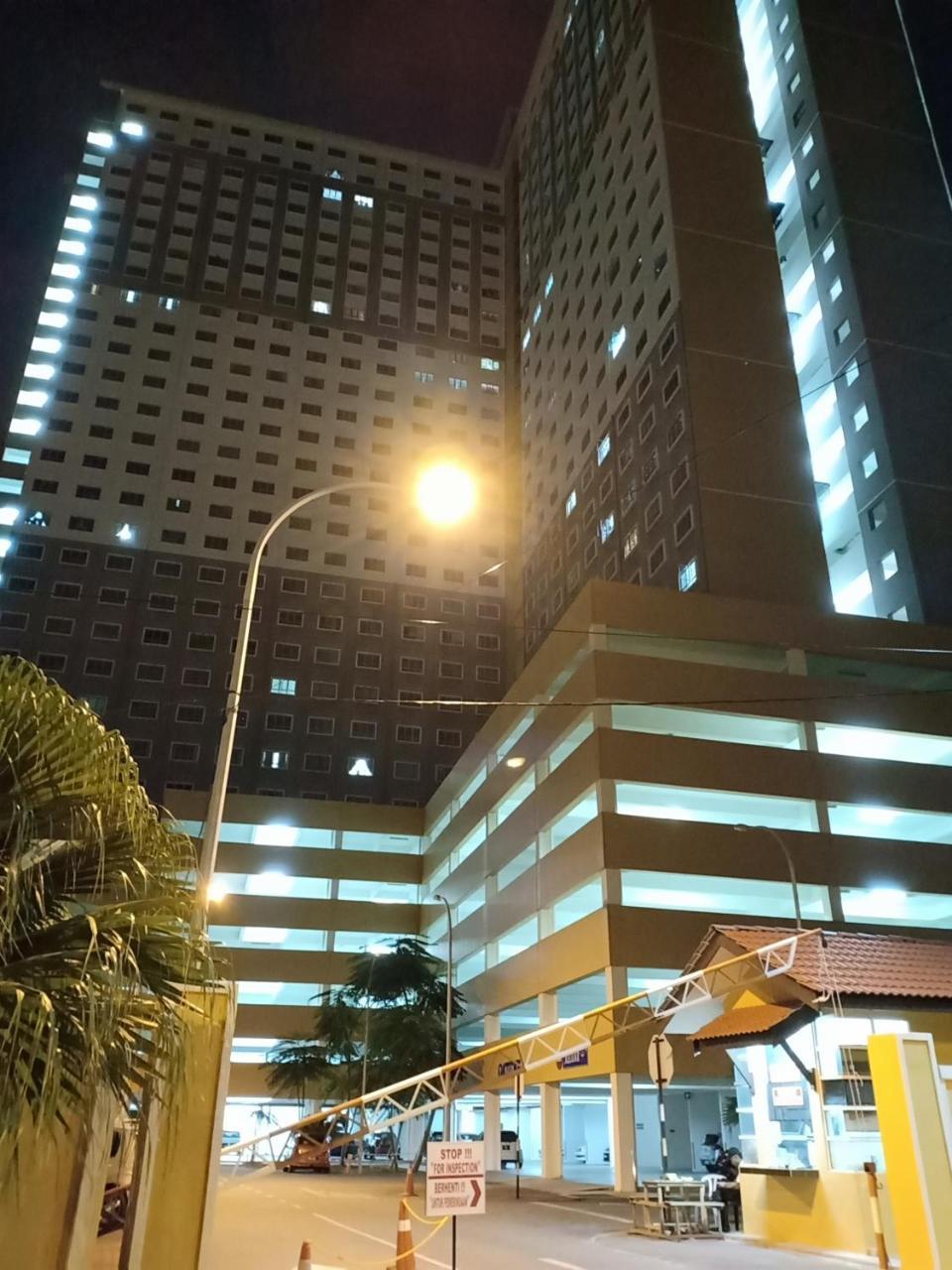 Casa Inderaloka Pantai Batu Buruk Apartment Kuala Terengganu Ngoại thất bức ảnh